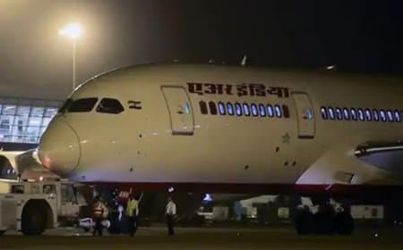 फिर रनवे पर फिसला प्लेन! टेक ऑफ से पहले एअर इंडिया विमान में आई खराबी