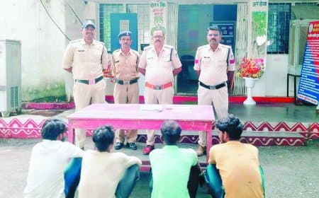 अजयगढ़ पुलिस की बड़ी सफलता: सिर्फ 24 घंटे में सुलझी चोरी की वारदात, चार आरोपी गिरफ्तार, चांदी के गहने और नकदी बरामद