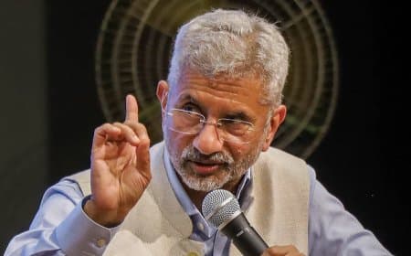 हमने कभी ऐसा कोई अमेरिकी राष्ट्रपति नहीं देखा... भारत-पाक संघर्ष में कोई मध्यस्थता स्वीकार नहीं 
