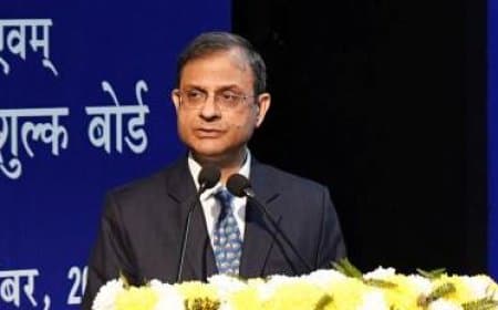 आरबीआई के गवर्नर बोले-हमारे पास भरपूर विदेशी मुद्रा भंडार... समृद्ध भारत के लिए करें काम