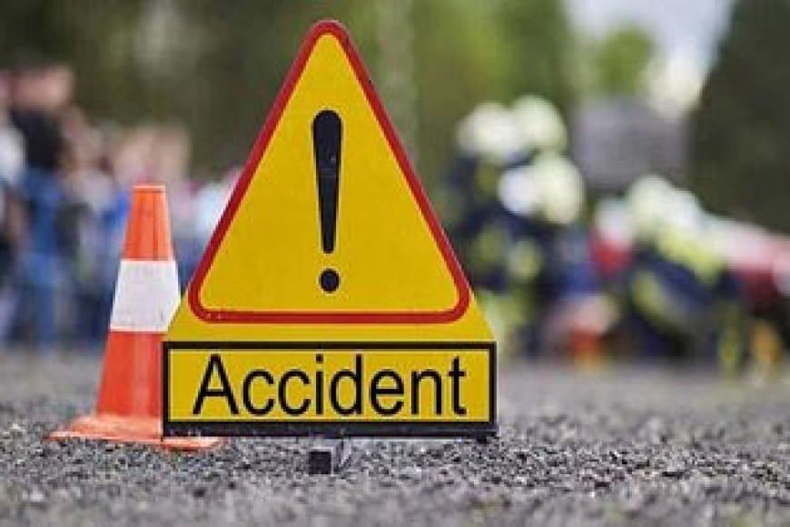 ट्रक ने युवक-युवती को रौंदा, दोनों के ऊपर से गुजरा पहिया, खून से सनी सड़क