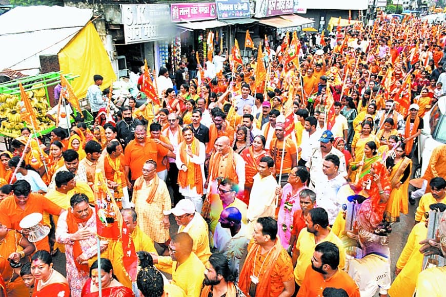 रीवा में निकली पहली भव्य कांवड़ यात्रा: बोल बम के नारों से गूंजा शहर, उपमुख्यमंत्री सहित हजारों श्रद्धालु हुए शामिल