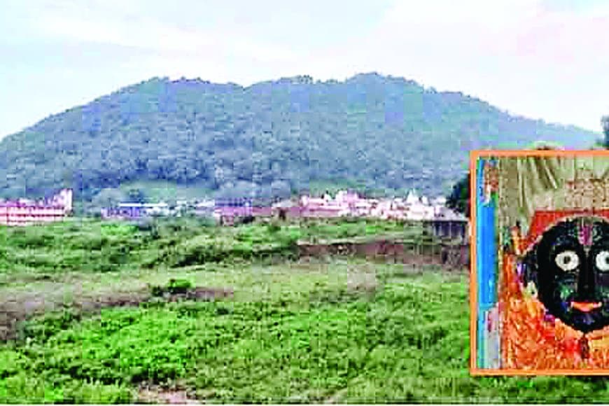 भगवान कामतानाथ मुखारविंद मंदिर की पवित्र भूमि पर भूमाफियाओं का कब्जा, प्रशासन की खामोशी और राजस्व विभाग की संदिग्ध भूमिका ने बढ़ाई श्रद्धालुओं की चिंता