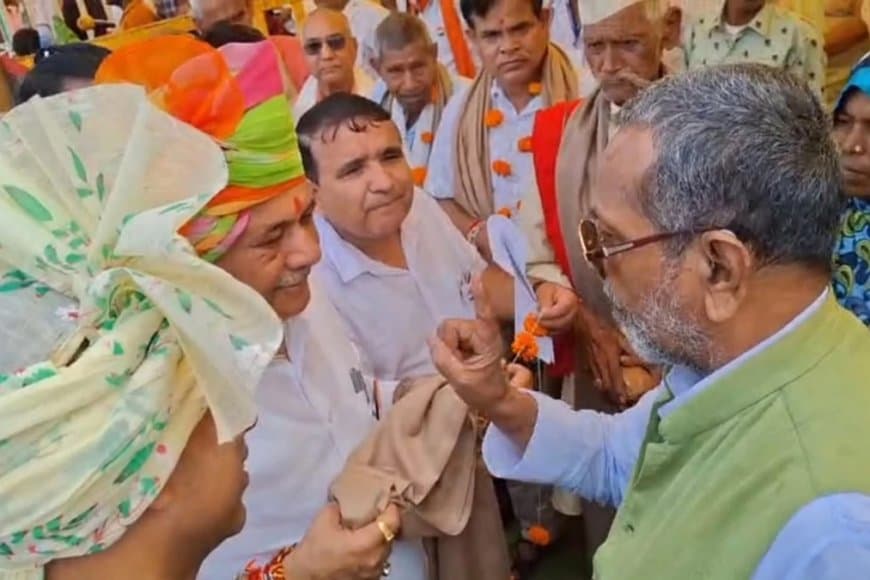 मंत्री जी! हमें न्याय चाहिए... मैंने पांच हजार घूस नहीं दी तो हाउसिंग बोर्ड ने नहीं की मेरी जमीन की रजिस्ट्री