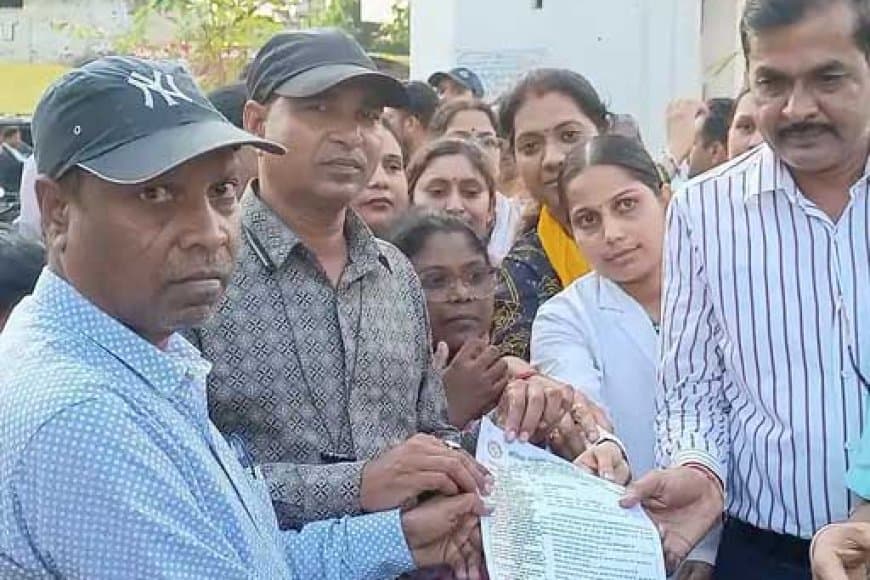 मध्य प्रदेश में संविदा कर्मचारियों का विरोध