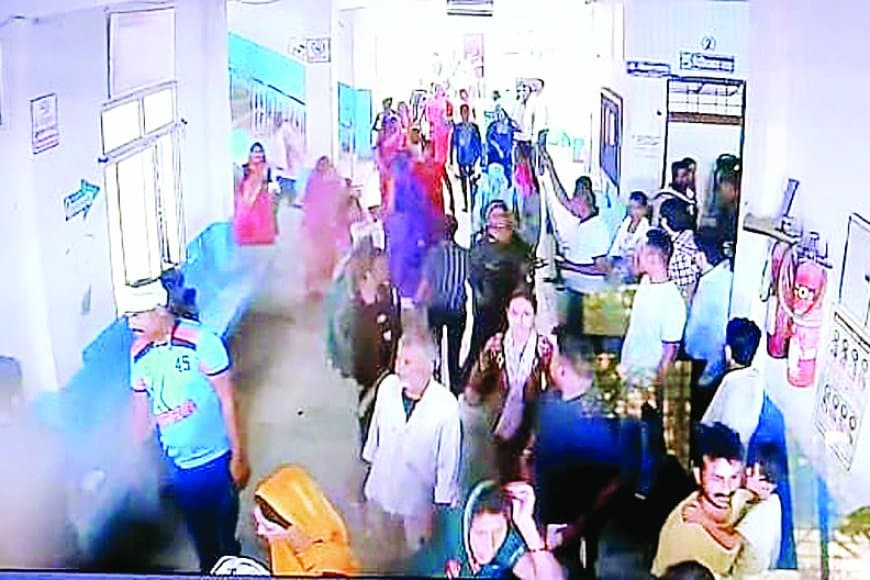 कोठी अस्पताल में ऑक्सीजन सिलेंडर से निकली तेज आवाज से मची अफरा-तफरी, एक्स-रे मशीन 2 साल से बंद, मरीजों को मिल रही अधूरी सुविधाएं!