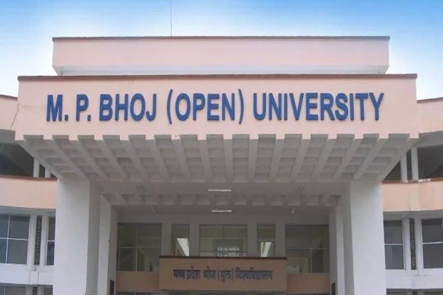 भोपाल... भोज मुक्त विश्वविद्यालय के तत्कालीन निदेशक पर एफआईआर दर्ज