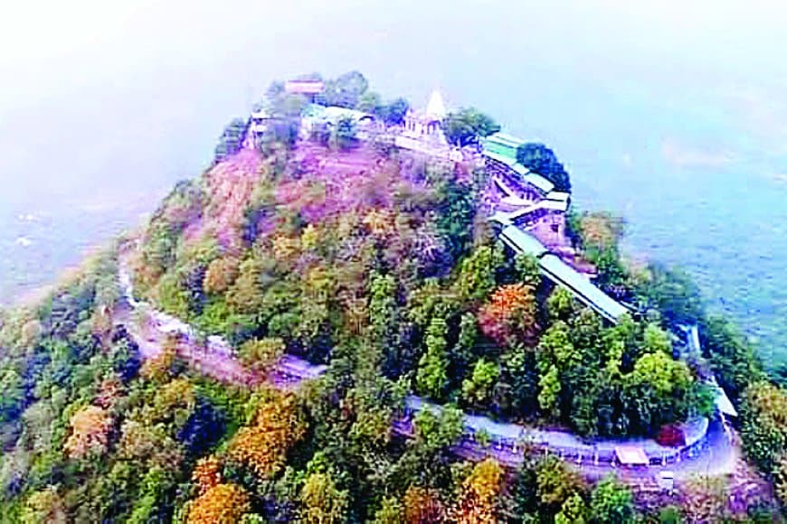 मैहर मां शारदा मंदिर में शुद्ध पेयजल तक नहीं, समिति ने कैंटीन संचालन के लिए जारी की निविदा: श्रद्धालुओं की सुरक्षा और सुविधा पर उठे सवाल