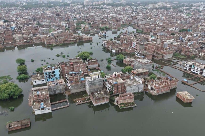 राजस्थान में बाढ़... आठ जिलों में स्कूल बंद... मध्यप्रदेश में डेढ़ इंच बारिश होते ही फुल हो जाएगा कोटा 