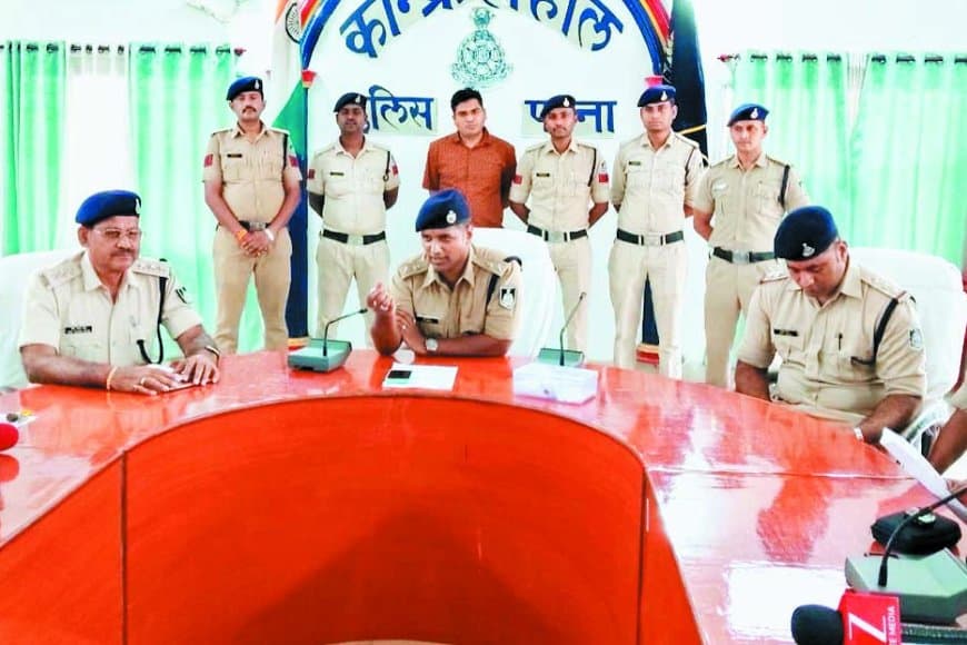 लोन दिलाने के नाम पर 32 लाख की ठगी — देशभर में दर्ज 27 मामलों वाला शातिर आरोपी पन्ना पुलिस के हत्थे चढ़ा