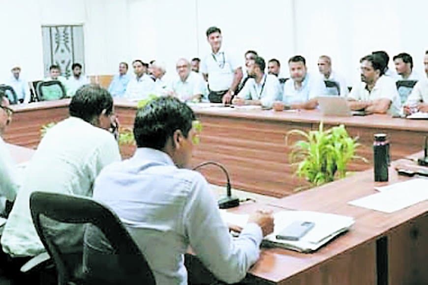 रीवा नगर निगम का बड़ा एक्शन: प्रतिदिन 10 बड़े बकायादारों की होगी तालाबंदी, जलकर वसूली अभियान और अतिक्रमण हटाने की सख्त कार्यवाही