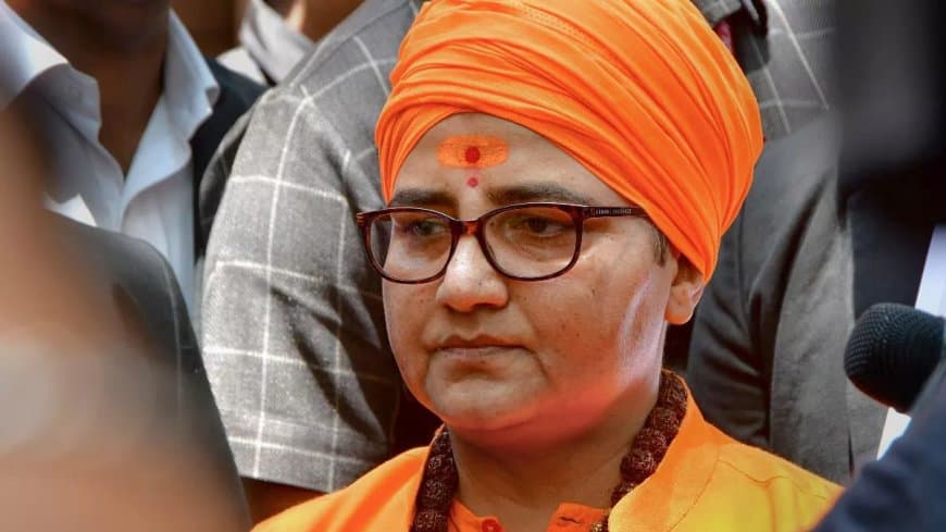 साध्वी प्रज्ञा ने कहा- भगवा आतंकवाद नहीं हो सकता....कांग्रेस ने यह कुचक्र रचा 