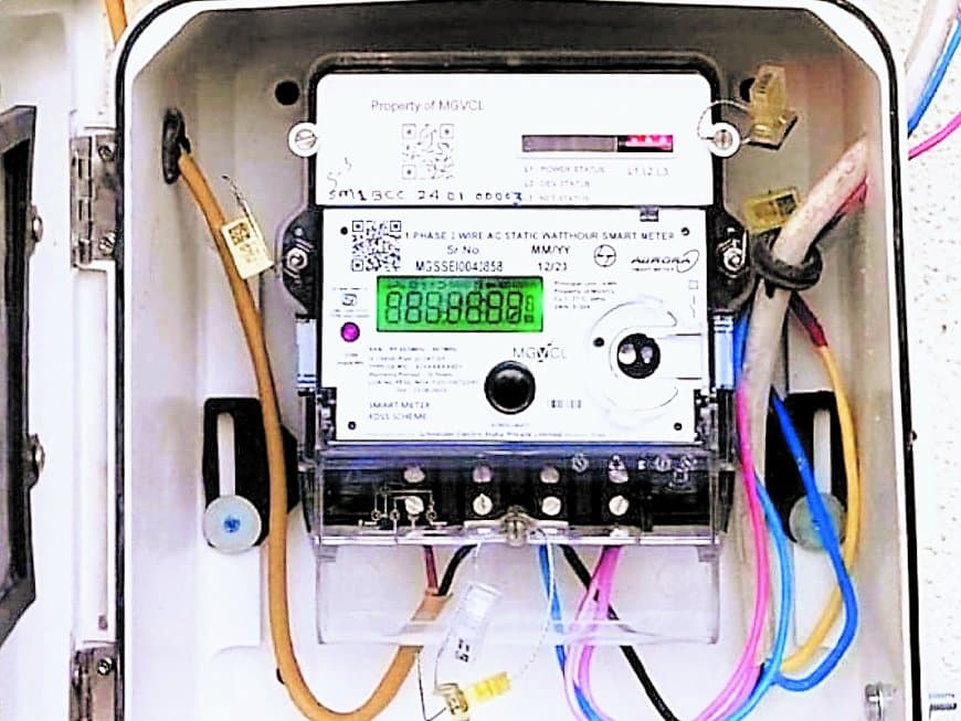 स्मार्ट मीटर की बिलिंग पर उठ रहे सवालों के बीच बिजली विभाग लगाएगा ‘चेक मीटर’, एक माह की रीडिंग से होगी सटीक जांच