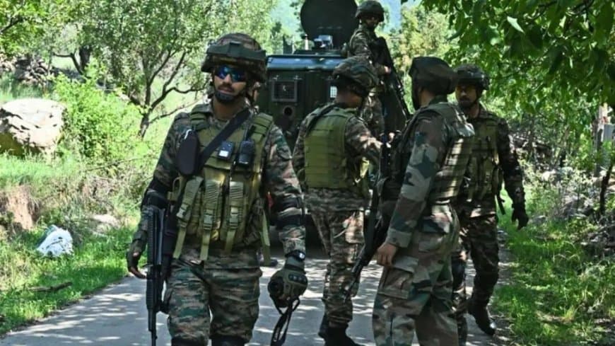 कुलगाम... आतंकियों से मुठभेड़ में दो जवान शहीद, एक आतंकवादी भी ढेर