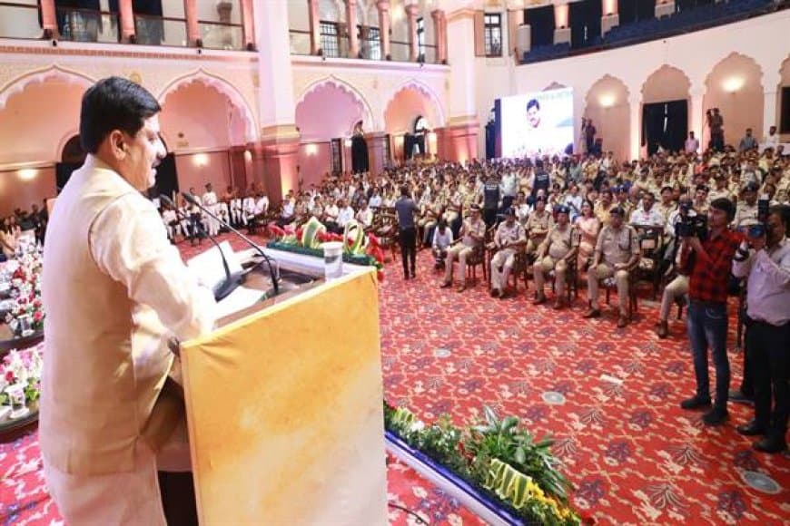 मुख्यमंत्री डॉ. मोहन यादव ने किया डायल 112 का शुभारंभ: 1200 FRV गाड़ियां लॉन्च, अब हर मदद सिर्फ एक कॉल पर