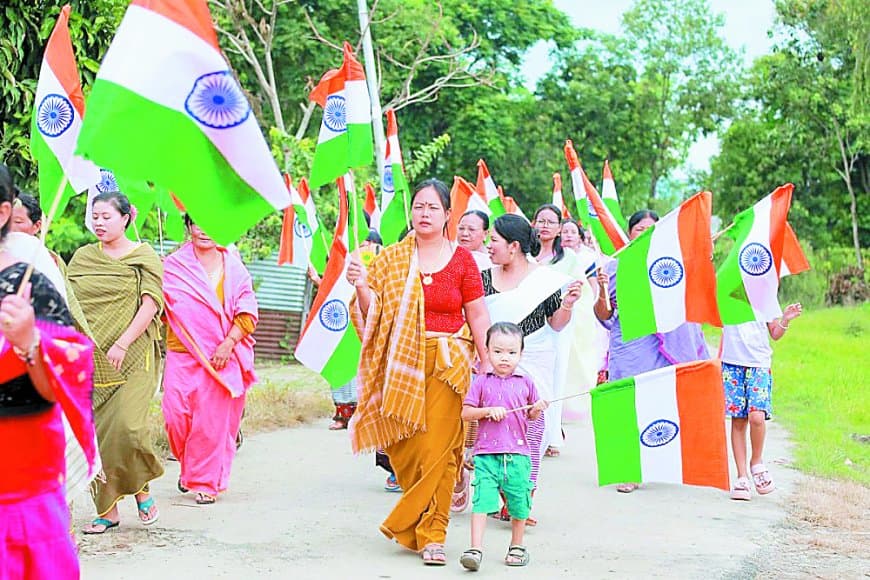 राष्ट्रप्रेम का अर्थ केवल तिरंगा रैली नहीं, बल्कि ईमानदारी से दायित्व निभाना है