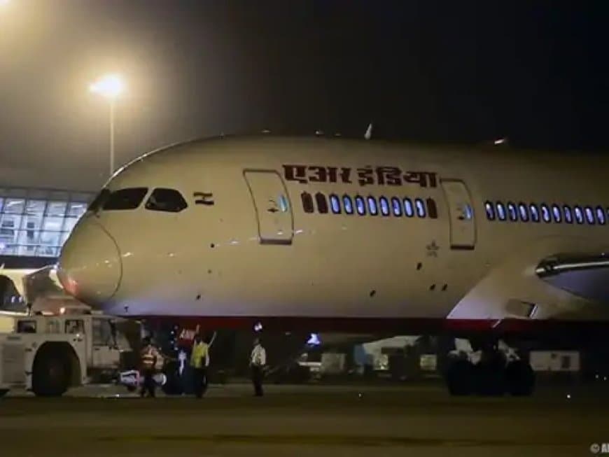 फिर रनवे पर फिसला प्लेन! टेक ऑफ से पहले एअर इंडिया विमान में आई खराबी