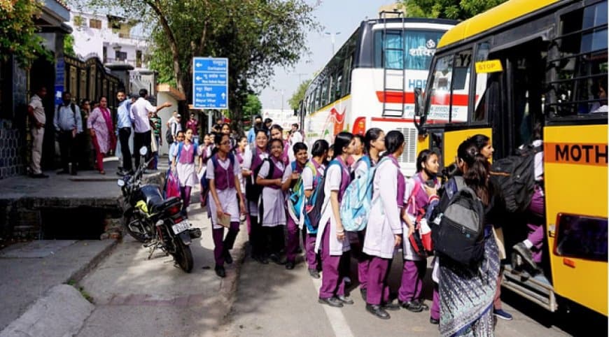 दिल्ली के छह स्कूलों में ब्लास्ट की धमकी... उत्तराखंड में 9वीं के छात्र ने शिक्षक को मारी गोली