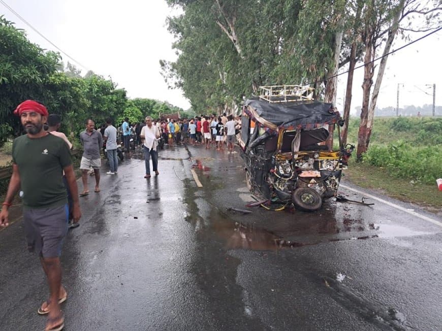 पटना में ट्रक-ऑटो की टक्कर...  आठ लोगों की मौत