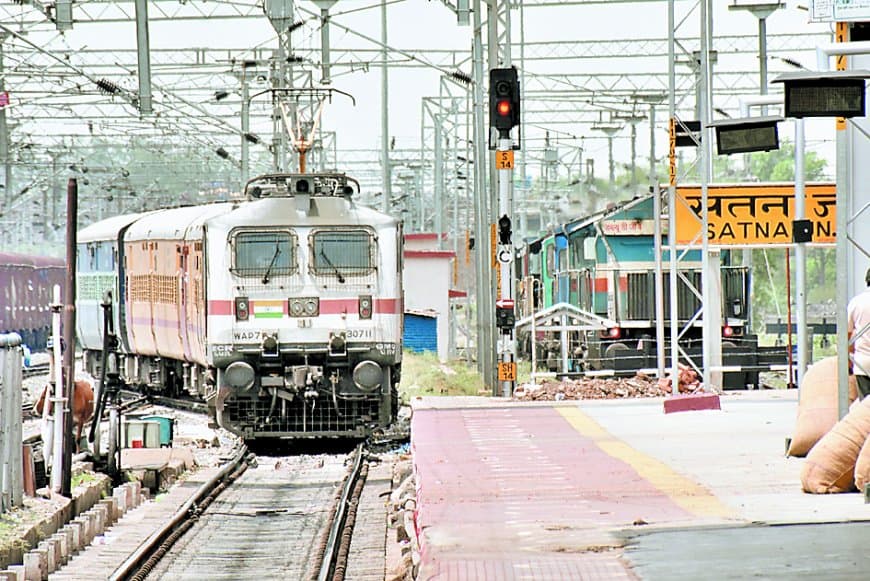 रीवा से मिनी बॉम्बे इंदौर के लिए स्पेशल ट्रेन शुरू, त्योहारों पर यात्रियों को मिलेगी कंफर्म टिकट और भीड़ से राहत