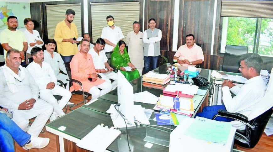 कांग्रेस जिलाध्यक्ष व विधायक सिद्धार्थ कुशवाहा की चेतावनी: एक सप्ताह में खाद संकट दूर करें, अन्यथा सड़कों पर उतरकर करेंगे आंदोलन