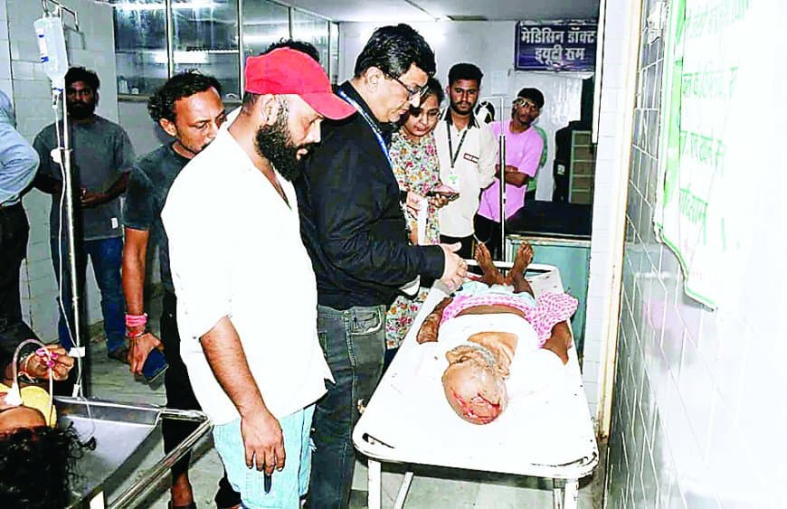 रीवा: संजय गांधी अस्पताल में भर्ती 72 वर्षीय बुजुर्ग ने तीसरी मंजिल से कूदकर दी जान, जालियां अधूरी और डॉक्टरों की लापरवाही पर उठे सवाल