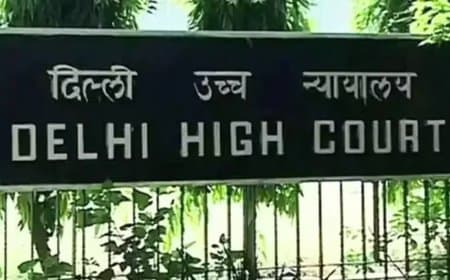 दिल्ली साकेत कोर्ट के जज संजीव कुमार पर गिरी निलंबन की गाज
