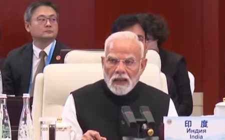 पीएम मोदी ने पाक को घेरा... कहा-  आतंकवाद पर नहीं चलेगा दोहरा मापदंड