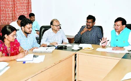 किसानों को समय पर खाद उपलब्ध कराने के लिए बनेगी तहसील स्तर की कमेटी, पारदर्शिता में होगी निगरानी