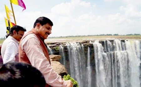 मध्यप्रदेश का सबसे ऊंचे बहुती जलप्रपात को देखा मोहन यादव ने   
