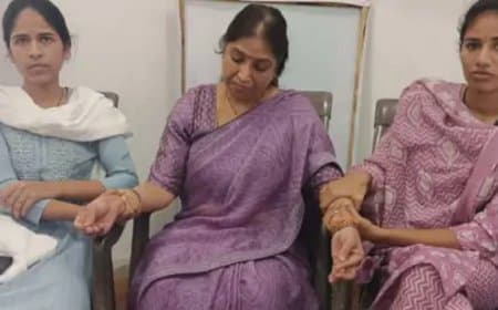 सांवेर: महिला प्रिंसिपल 2000 रुपये की रिश्वत लेते रंगे हाथों गिरफ्तार, लोकायुक्त ने की कार्रवाई