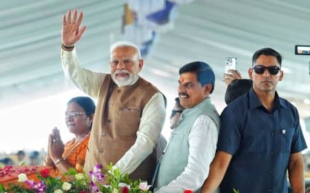 सुन लो! ये नया भारत है... धमकी से नहीं डरता... स्वदेशी सामान ही खरीदें  