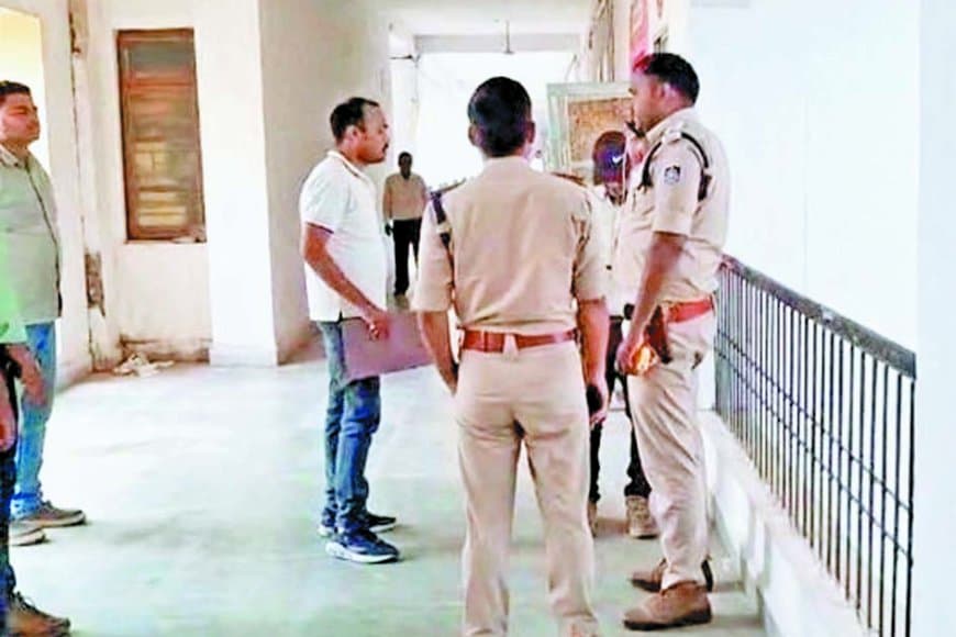 बाल कल्याण समिति पर बड़ा आरोप: नाबालिग से दोहरे दुष्कर्म मामले में सदस्य गिरफ्तार, अधिकारी और कर्मचारी फरार
