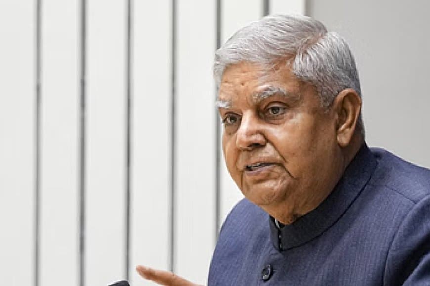 इस्तीफे के बाद पहला बयान... धनखड़ ने उत्तराधिकारी को बधाई ... कहा- पद की गरिमा और बढ़ेगी 
