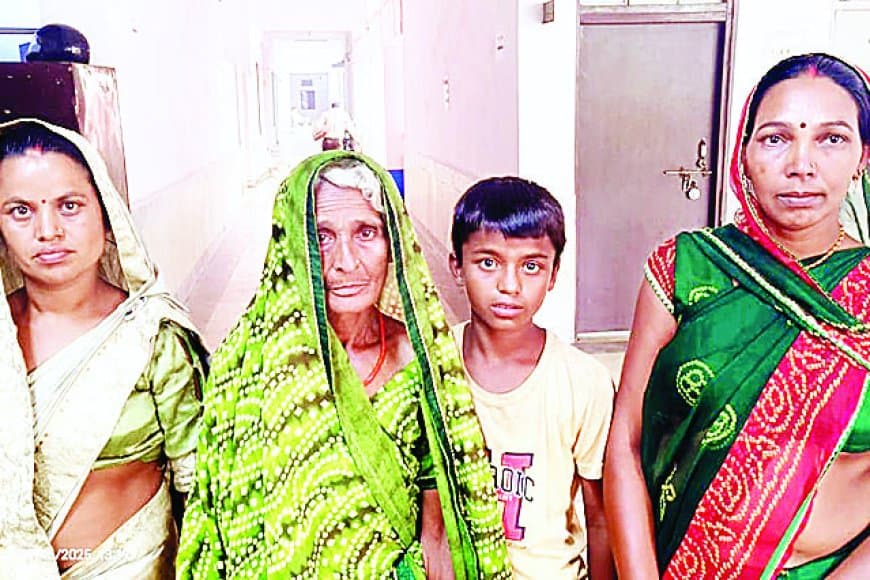 सिंगरौली के नौगढ़ में महिलाओं के साथ खदेड़-खदेड़ कर मारपीट, पुलिस पर पक्षपात और रिश्वत लेकर कार्रवाई न करने का आरोप