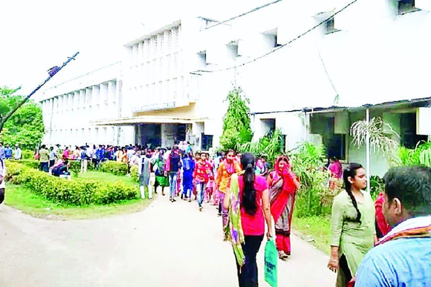 रीवा के सरकारी कॉलेजों में हज़ारों सीटें खाली: 18 कॉलेजों में 10 हज़ार से अधिक सीटें रिक्त, बैकुंठपुर में सिर्फ 3% एडमिशन