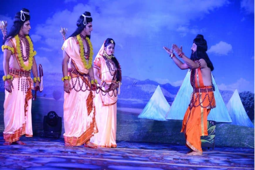 अद्भुत रिकॉर्ड... ऑनलाइन 51 करोड़ लोगों ने देखी रामलीला...  दर्शक  मंत्रमुग्ध