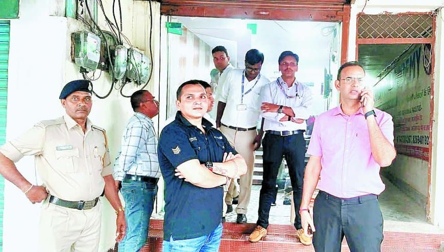 जीएसटी और ईओडब्ल्यू की बड़ी कार्रवाई: कर सलाहकार और सिंगरौली ट्रेडर्स के 7 ठिकानों पर छापा, बोगस फर्मों से टैक्स चोरी का खुलासा