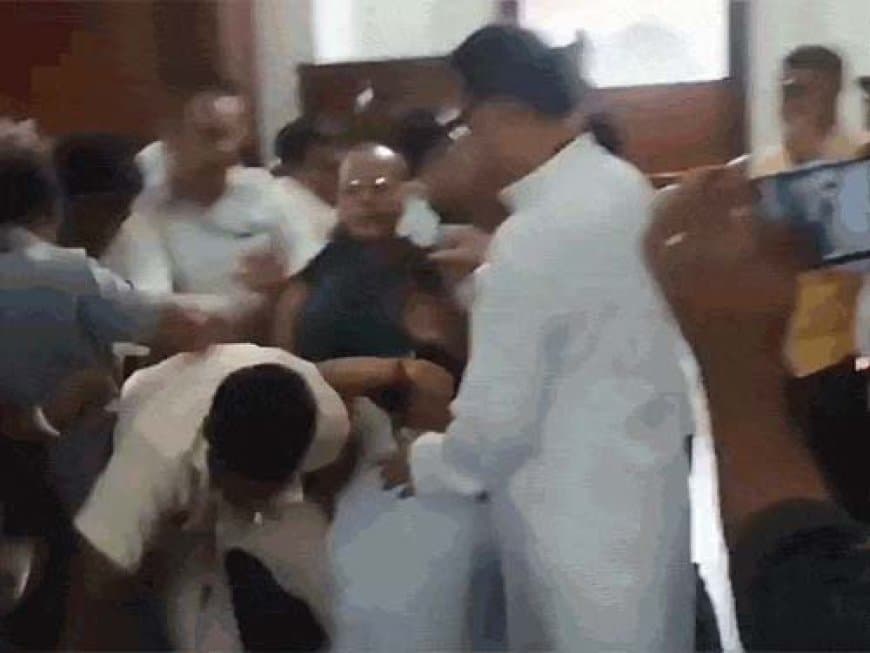 शर्मनाक... बंगाल विधानसभा... भाजपा-टीएमसी विधायकों में मारपीट