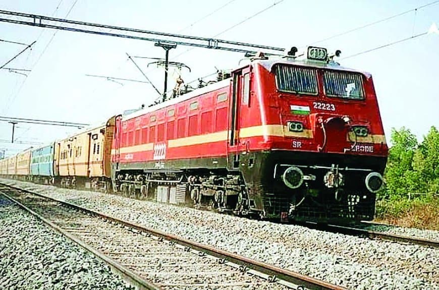 सतना होकर दौड़ेगी रक्सौल–वटवा और दानापुर–हडपसर पूजा स्पेशल ट्रेन, यात्रियों को कन्फर्म टिकट और आसान यात्रा की सुविधा