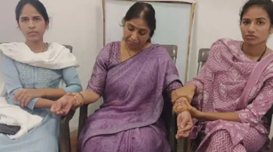 सांवेर: महिला प्रिंसिपल 2000 रुपये की रिश्वत लेते रंगे हाथों गिरफ्तार, लोकायुक्त ने की कार्रवाई