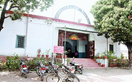 बाप रे बाप...स्कूलों में 35 से अधिक एप और पोर्टल चल रहे, इन्हें शिक्षक ही भर रहे, दिन इसी में बीत रहा