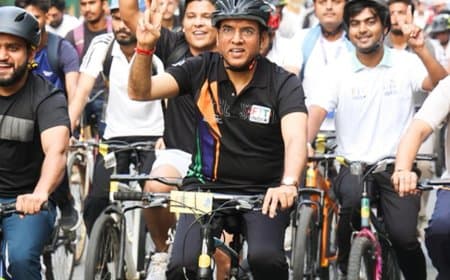 फिट इंडिया संडे ऑन साइकिल: डॉ. मांडविया ने विश्व शिक्षक दिवस पर दिल्ली में शिक्षकों का नेतृत्व किया 