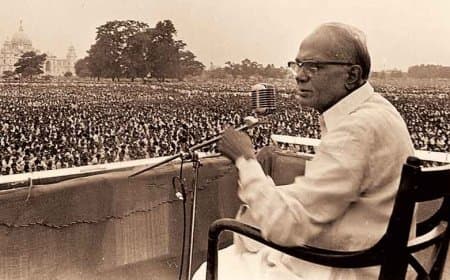 लोकनायक जयप्रकाश नारायण जयंती (11 अक्टूबर): संपूर्ण क्रांति और लोकतंत्र में योगदान
