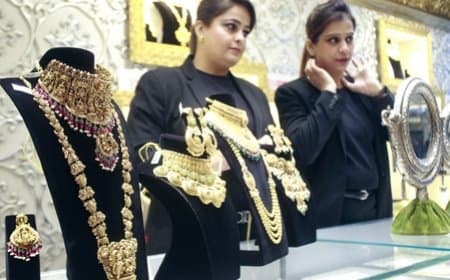 सोने और चांदी में तूफानी तेजी, एक दिन में करीब 7,000 रुपए तक बढ़े दाम 