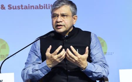 रेल मंत्री की दो टूक... गुणवत्ता सुधारो वरना कर दूंगा ब्लैकलिस्ट 