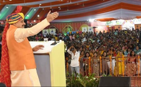 भाई दूज पर CM डॉ. मोहन यादव ने लाड़ली बहनों को दी ₹1500 प्रतिमाह की सौगात, खातों में जमा की ₹250 की किस्त
