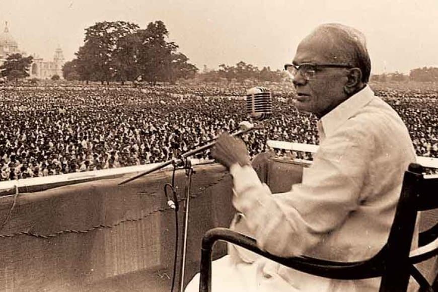 लोकनायक जयप्रकाश नारायण जयंती (11 अक्टूबर): संपूर्ण क्रांति और लोकतंत्र में योगदान