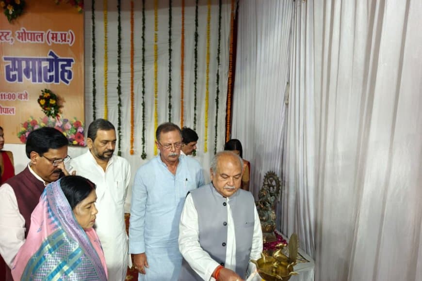 भोपाल... विंध्य की 59 प्रतिभाओं का विधानसभा अध्यक्ष ने किया सम्मान