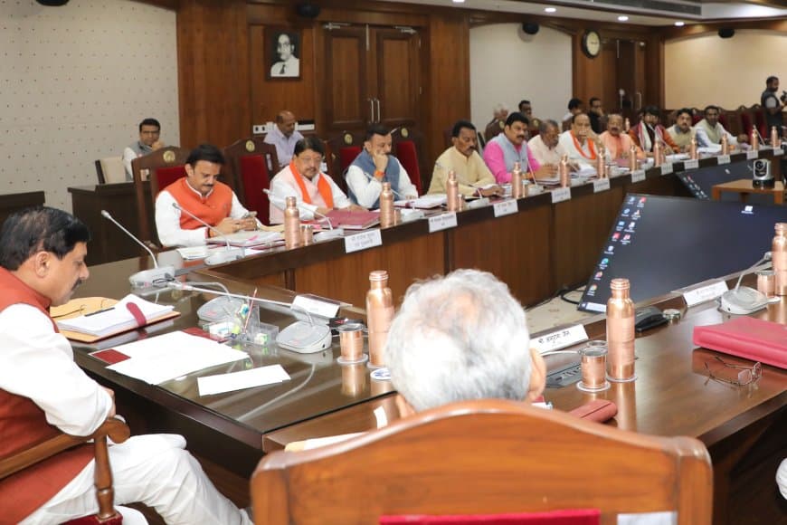 MP कैबिनेट बैठक: सरकारी आवास पर कब्जे पर सख्ती की तैयारी, 10 गुना किराए पर लगेगा 30% अधिभार